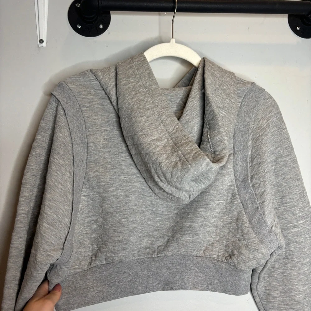 Alo Quilted Cropped Arena Hoodie Heather Grey SMALL